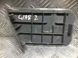 Обшивка крышки багажника