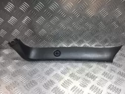 Обшивка крышки багажника