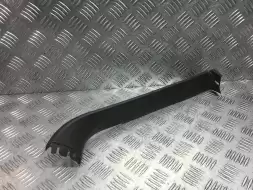 Обшивка крышки багажника