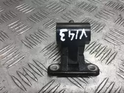 Петля крышки багажника