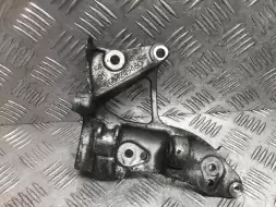 Кронштейн генератора