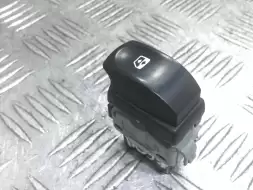 Кнопка стеклоподъемника переднего правого