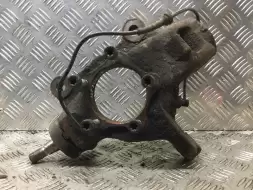 Кулак поворотный левый