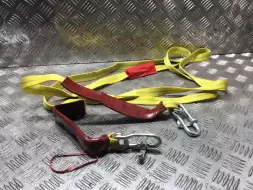 Крюк буксировочный