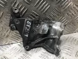 Кронштейн топливного фильтра