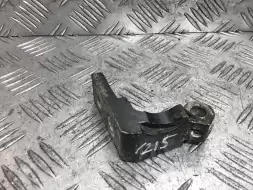 Петля двери