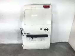 Дверь задняя распашная левая