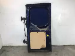 Дверь задняя распашная правая