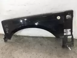 Крыло переднее левое