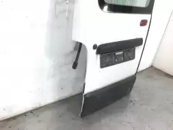 Дверь задняя распашная левая