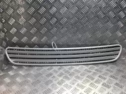 Решетка капота