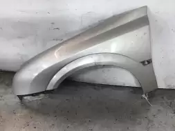 Крыло переднее левое