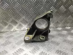 Кронштейн полуоси