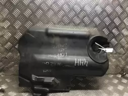 Декоративная крышка двигателя