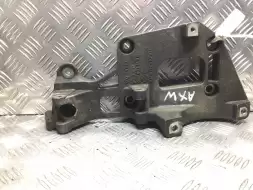 Кронштейн генератора