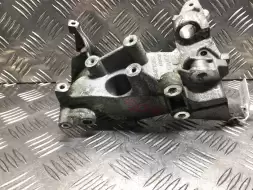 Кронштейн генератора