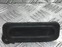 Кнопка открытия багажника