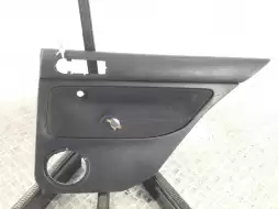 Обшивка двери задней правой (дверная карта)