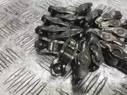 Коромысло клапана (рокер)