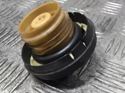 Крышка топливного бака