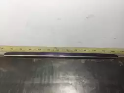 молдинг крышки багажника