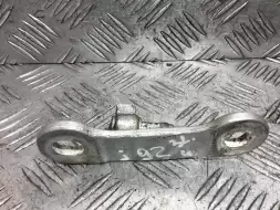 Петля двери задней левой