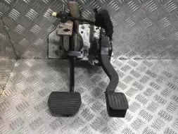 Узел педальный (блок педалей)