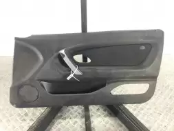 Обшивка двери передней правой (дверная карта)