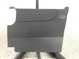 Обшивка двери задней правой (дверная карта)