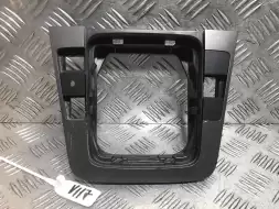 Рамка (накладка) рычага КПП