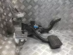 Узел педальный (блок педалей)