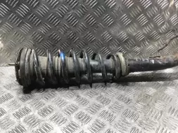 Пружина передняя