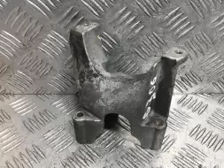 Кронштейн топливного фильтра