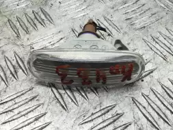 Повторитель передний правый