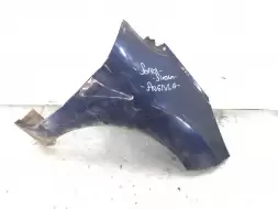 Крыло переднее правое