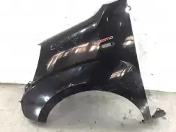 Крыло переднее левое