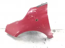 Крыло переднее левое