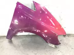 Крыло переднее правое