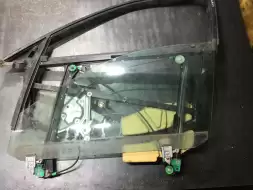 Стеклоподъемник передний левый