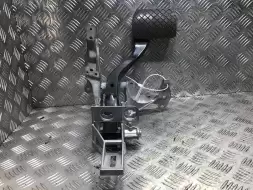 Узел педальный (блок педалей)