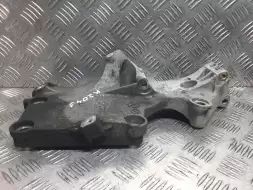 Кронштейн генератора