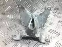 Кронштейн двигателя