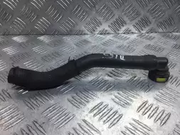 Патрубок вентиляции картера