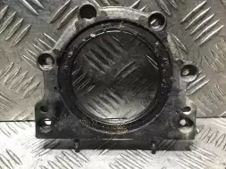 Крышка двигателя задняя