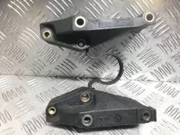 Кронштейн гидроусилителя