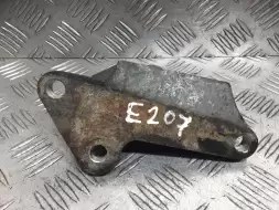 Кронштейн двигателя