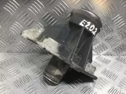 Кронштейн полуоси