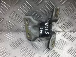 Петля двери задней левой