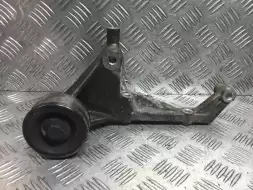 Кронштейн генератора