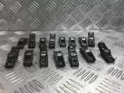 Коромысло клапана (рокер)